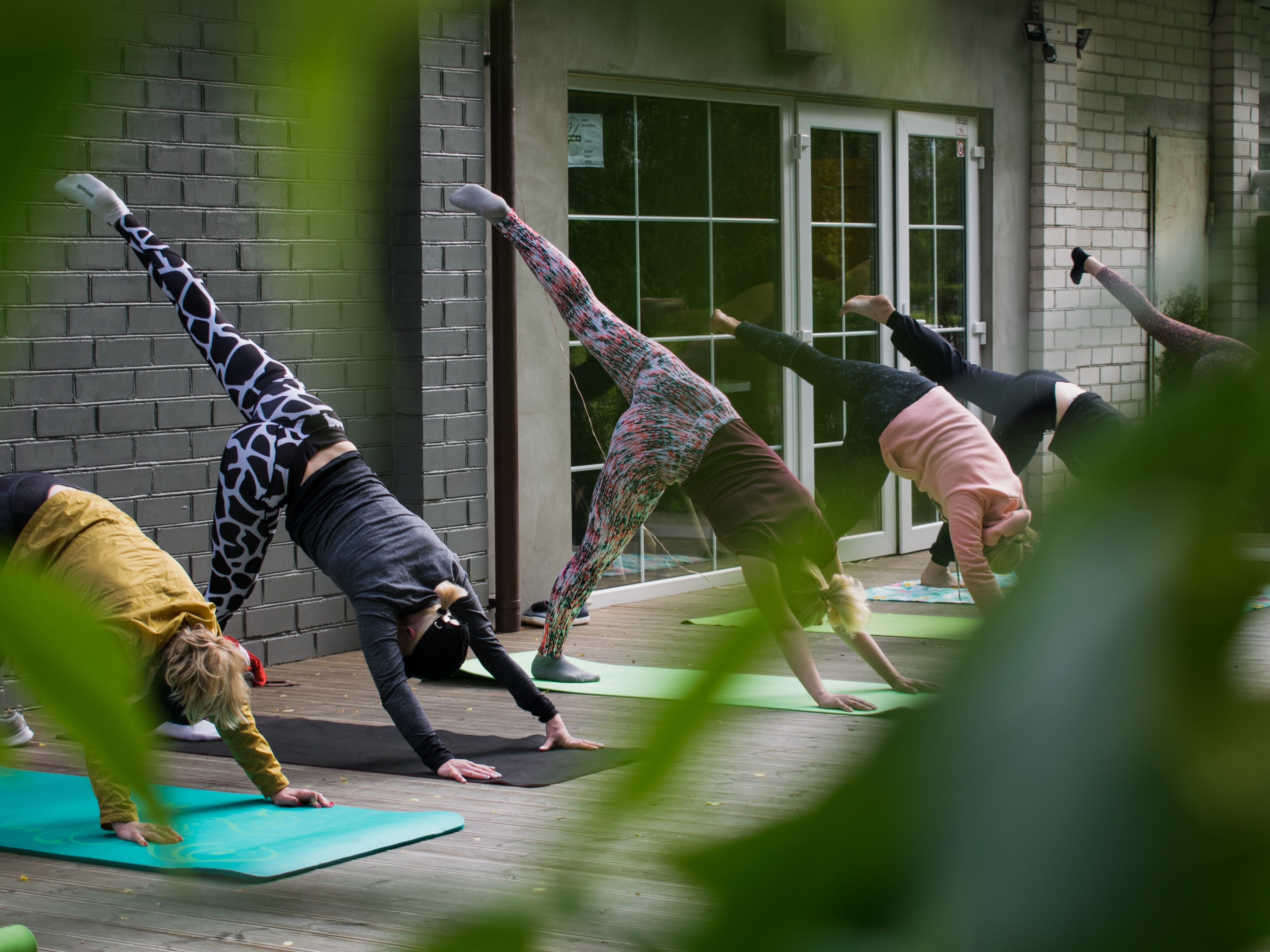 yoga image wellbeing 4x3