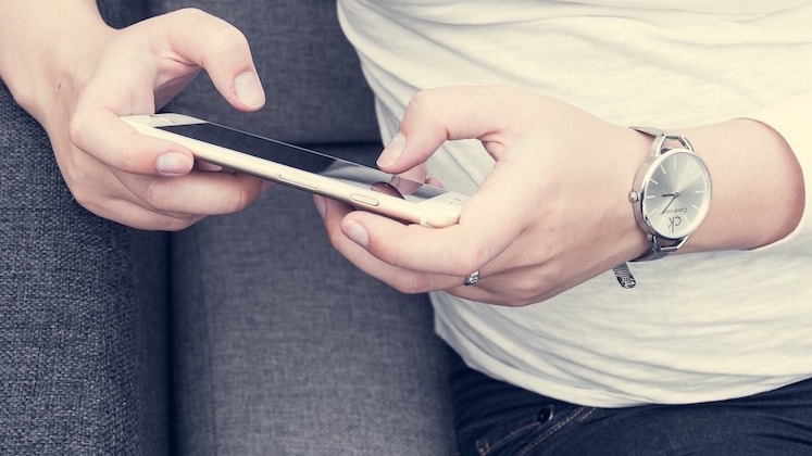 using a mobile phone U08
